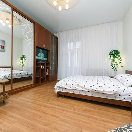 Appartement Flat à Kiev Extérieur photo