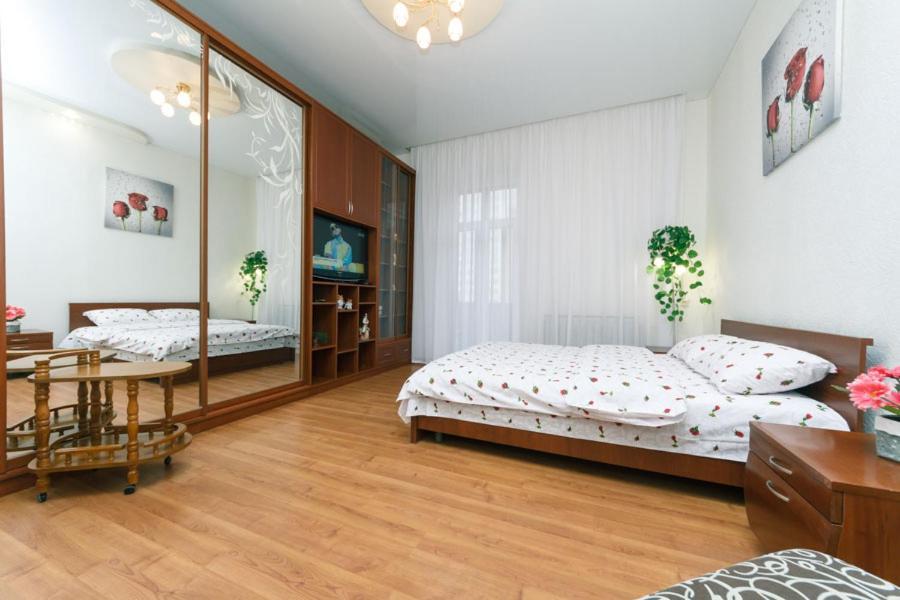 Appartement Flat à Kiev Extérieur photo