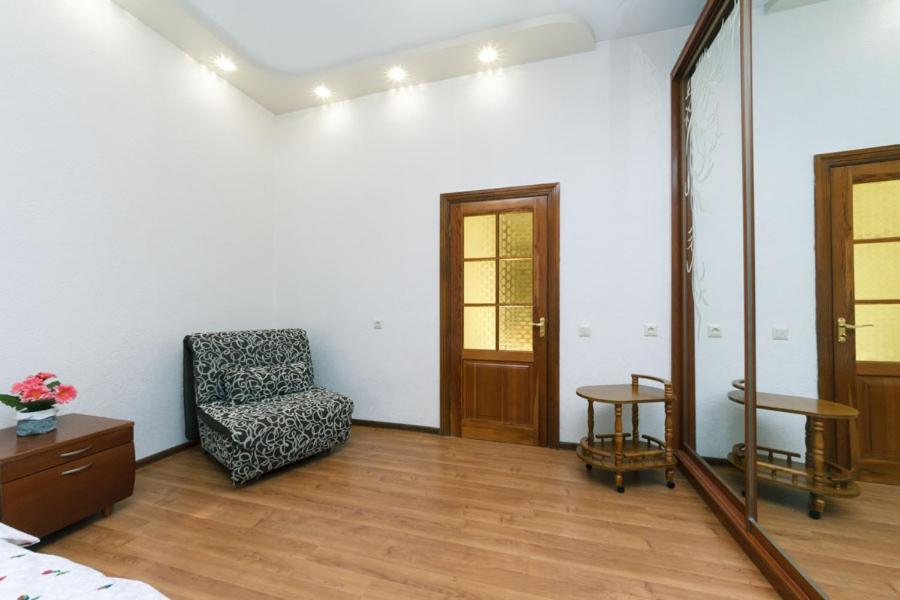 Appartement Flat à Kiev Extérieur photo