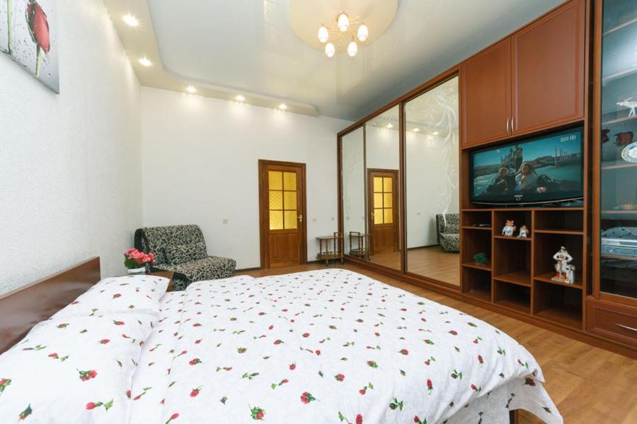 Appartement Flat à Kiev Extérieur photo